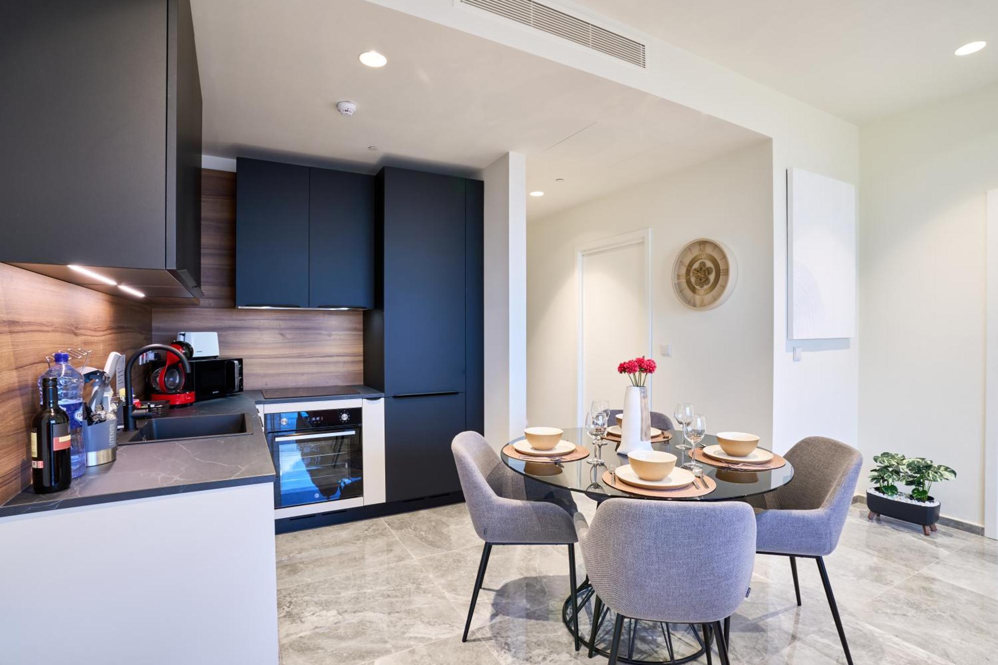 Elegant One Bedroom With A Stunning Seaview St. Julian's